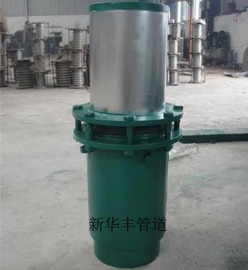 美女丝袜乱伦足交视频 套筒补偿器要利用管道本身的弯曲角度来补偿轴向位移.jpg